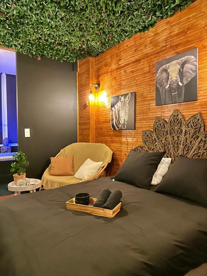 Bali Room Дижон Екстериор снимка